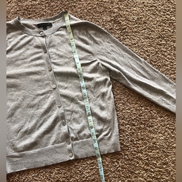 Banana Republic Gray Medium Sweater Button Front Cardigan EUC - Picture 6 of 7